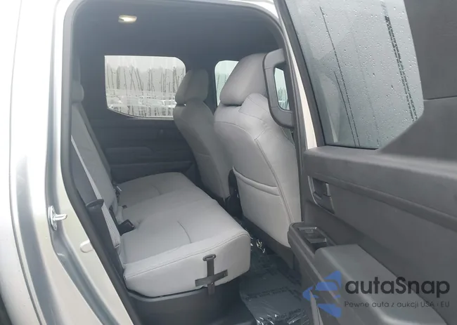 3TYLB5JN3RT051540: 44413569