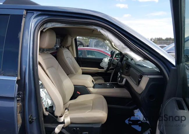 1FMJU1KTXNEA32322: 44413648