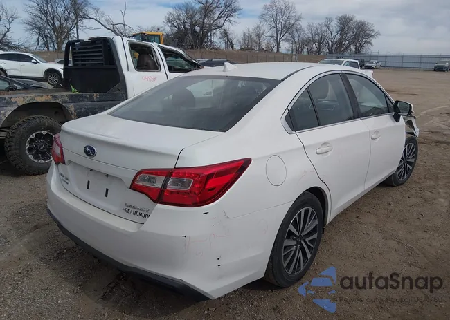 4S3BNAF61K3038107: 44413711