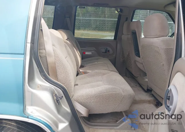 1GKEC13R7XJ770539: 44413757