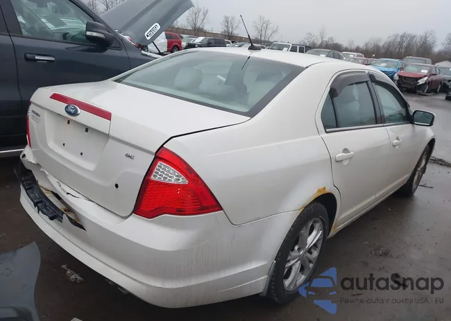 3FAHP0HAXCR216864: 44413788