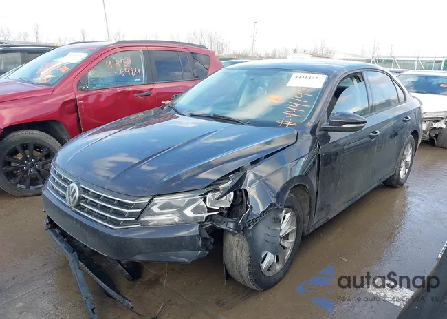 1VWAA7A32JC028530: 44414923