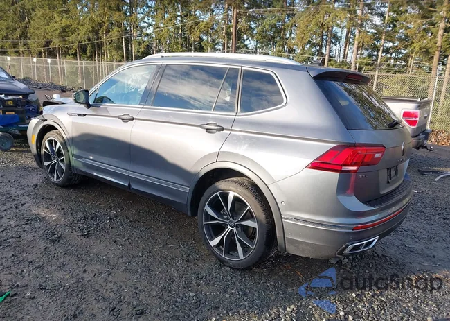 3VV4B7AX8PM056714: 44415057