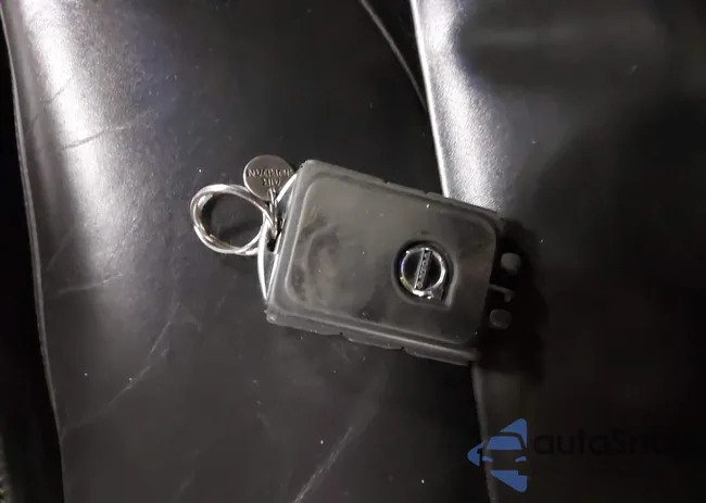 YV1102EM2L2374561: 44415069