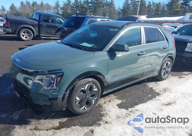 KNDCT3L17R5110022: 44415072