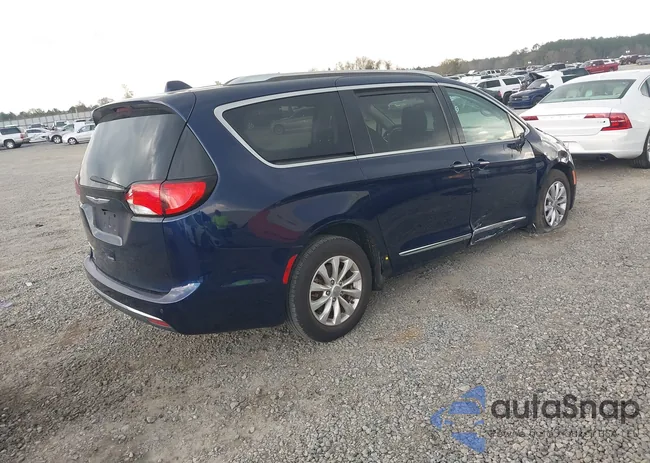 2C4RC1BG1KR561069: 44415269