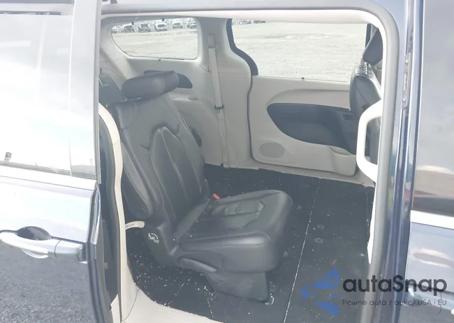 2C4RC1BG1KR561069: 44415269