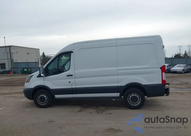 1FTYR1CM6HKA01019: 44415375