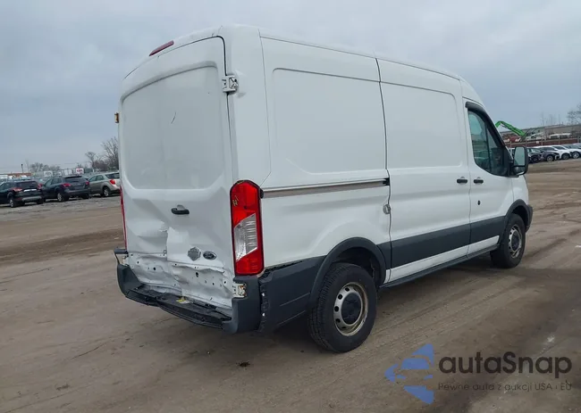 1FTYR1CM6HKA01019: 44415375