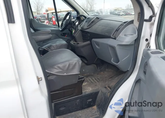 1FTYR1CM6HKA01019: 44415375