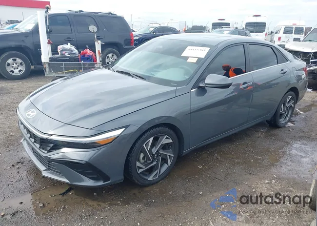 KMHLS4DGXRU787322: 44415385