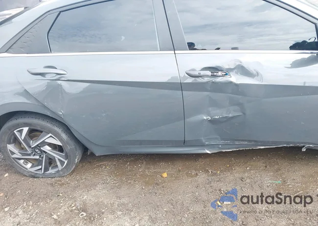 KMHLS4DGXRU787322: 44415385