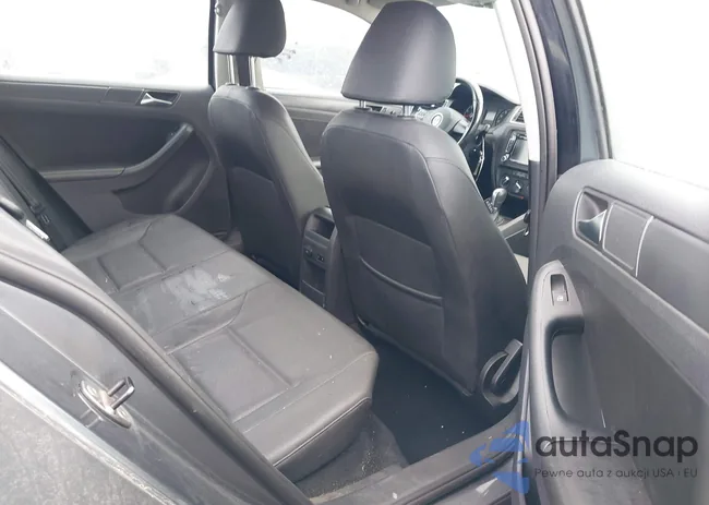 3VWDZ7AJ4BM318580: 44414542