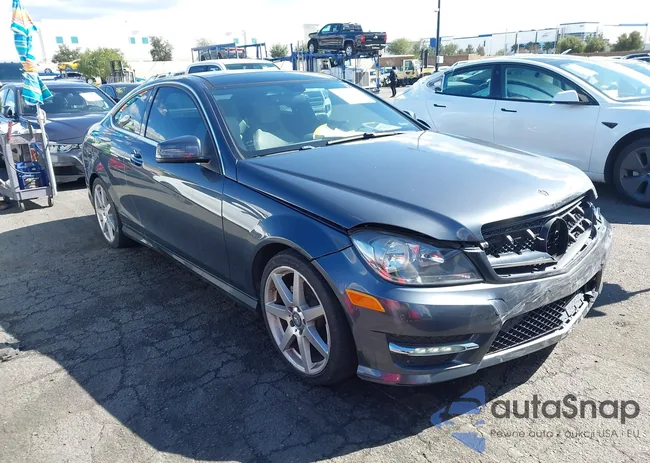 WDDGJ4HB3FG366999: 44414551