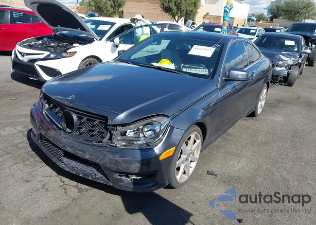 WDDGJ4HB3FG366999: 44414551