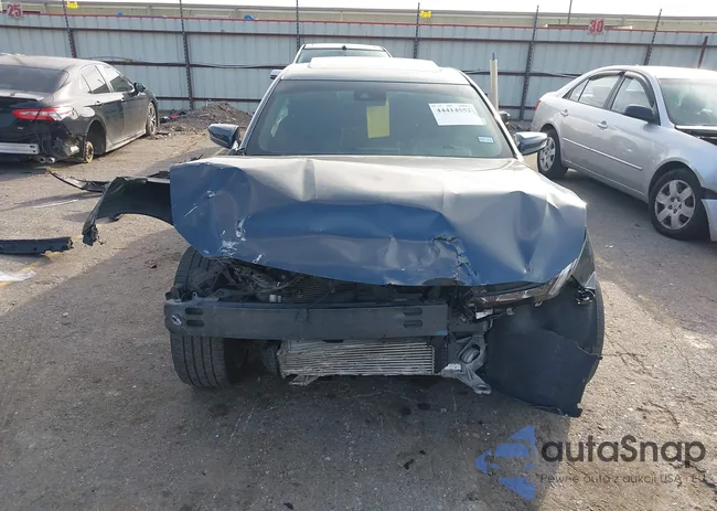 1G6DW5RK4L0127438: 44414552