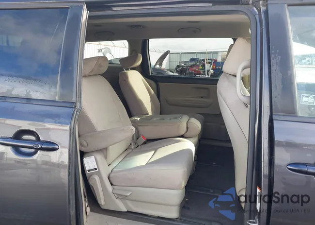 KNDMB5C1XK6548682: 44414569