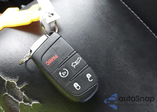 2C3CDXHG3JH306655: 44414641