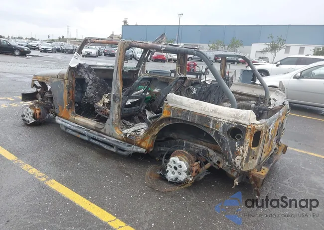 1C4HJWDG1EL297523: 44414666