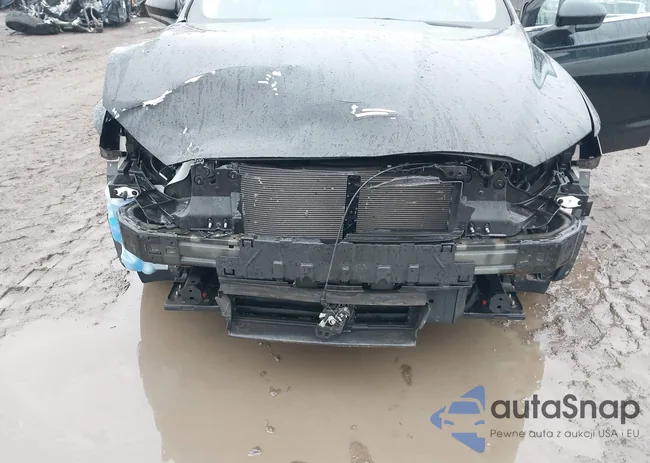 3FA6P0UU9JR100902: 44415901