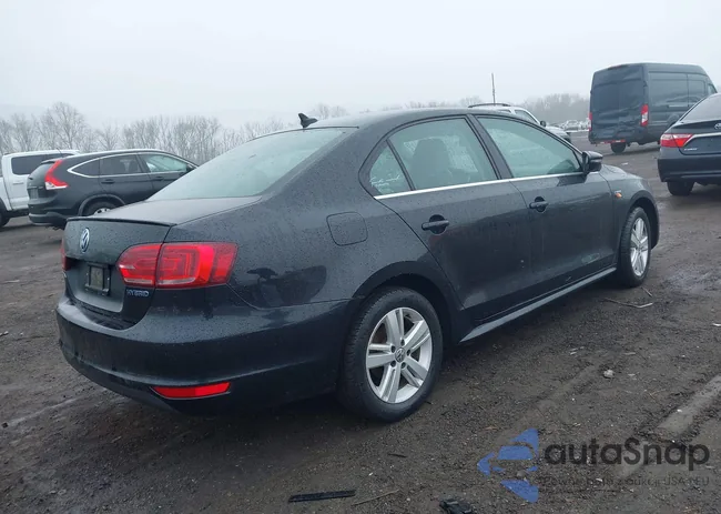 3VW637AJ6DM289614: 44415928