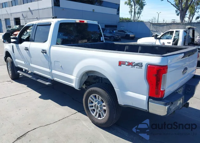 1FT7W2B62KEC20689: 44416023