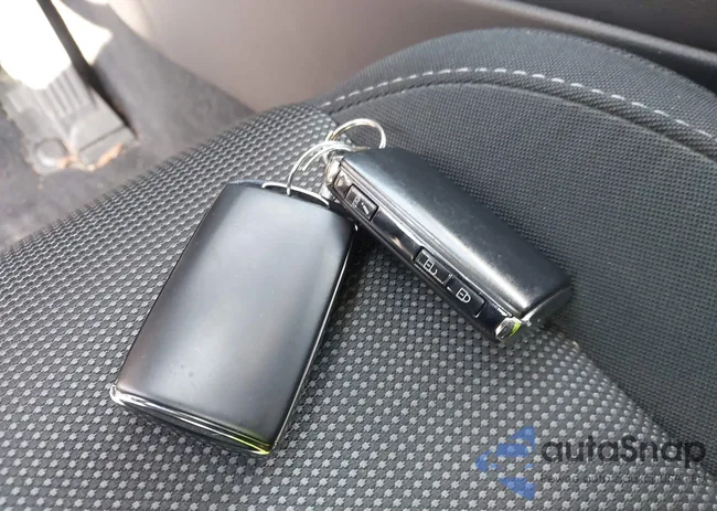 3MVDMBAMXPM587042: 44416060