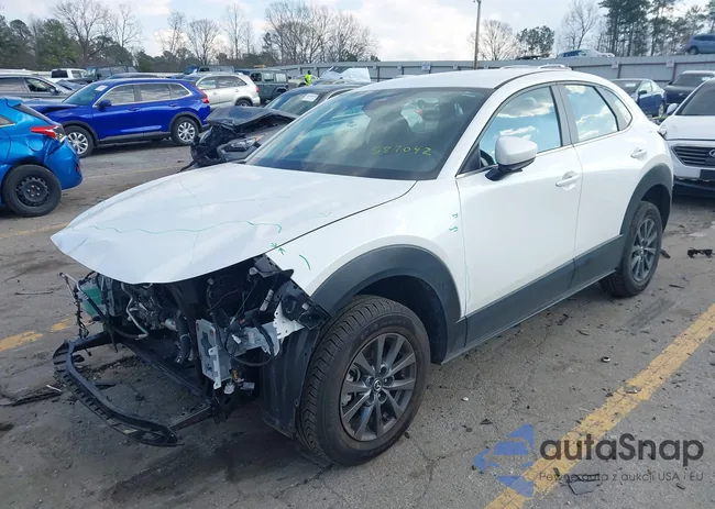 3MVDMBAMXPM587042: 44416060