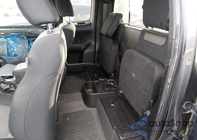 3TYRZ5CN3NT021919: 44416086