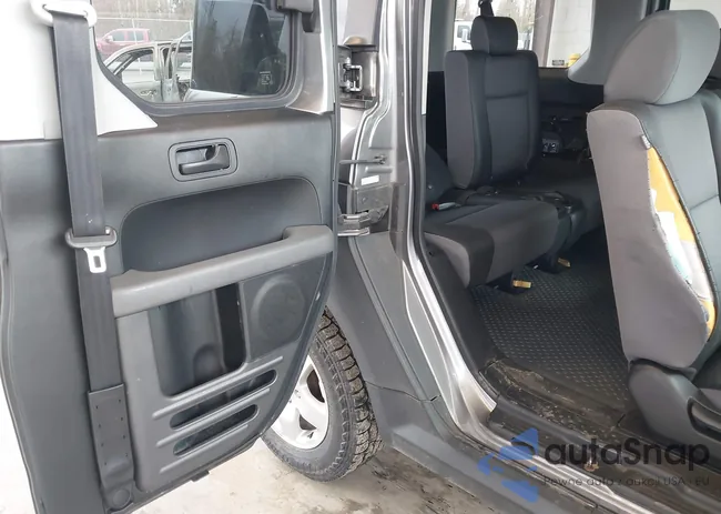 5J6YH18695L007281: 44416380