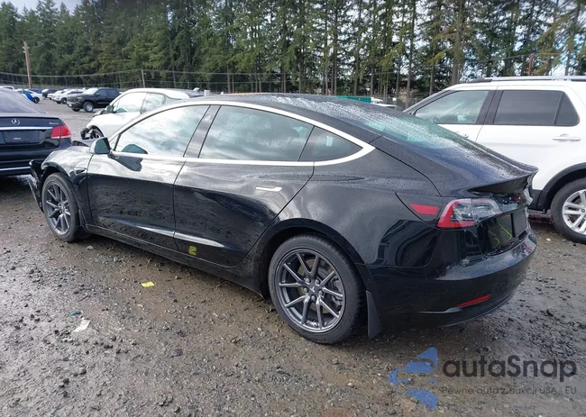 5YJ3E1EB0KF208561: 44415458