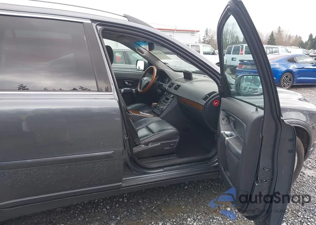 YV4CZ852471365682: 44415485