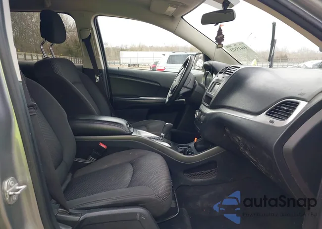 3C4PDCBG3HT533795: 44415523