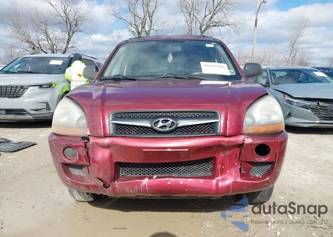 KM8JM12BX9U952857: 44415526