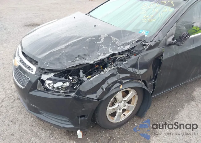 1G1PC5SB2E7405527: 44415541