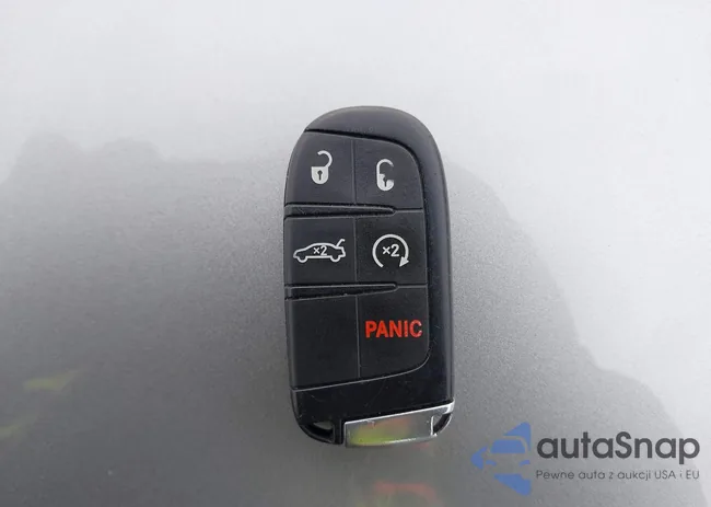 2C3CDXCTXJH260830: 44415669