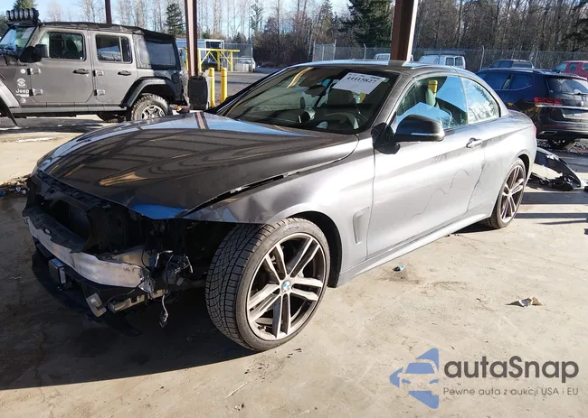 WBA4Z5C59JEE16824: 44415827