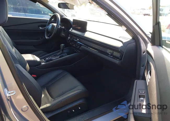 1HGCY2F78RA048828: 44416836