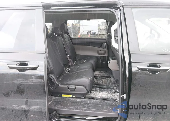 KNDNB5KA0T6130445: 44416979