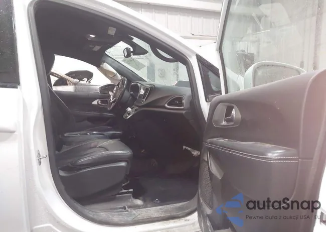 2C4RC3BG3LR267802: 44417153