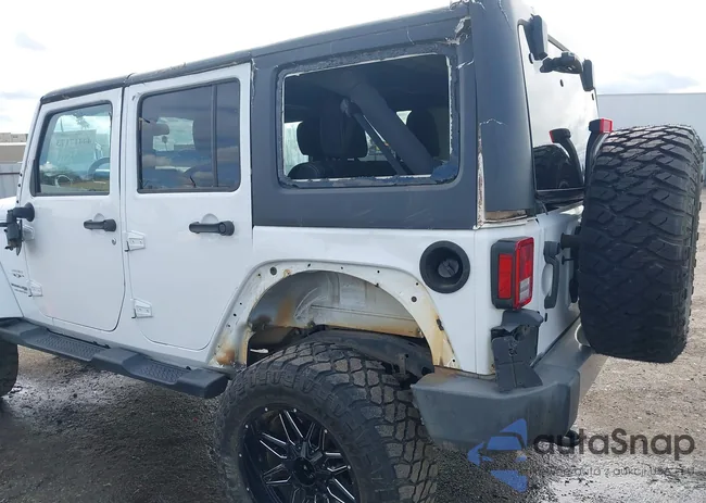 1C4HJWEG7JL923312: 44417173