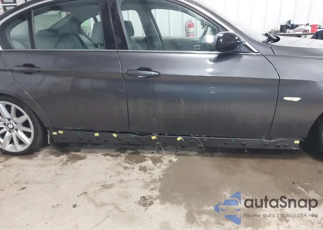 WBAVD53568A285112: 44417360