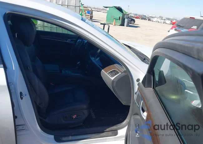 KMHGN4JE6HU171580: 44417393