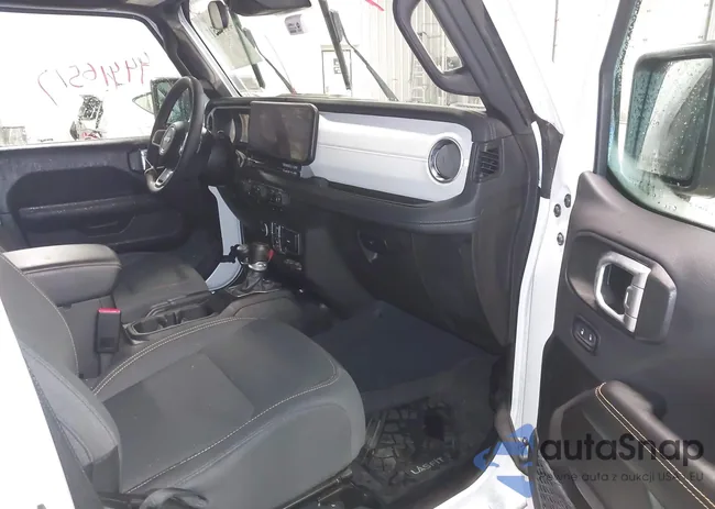 1C4RJXP61RW127289: 44416517