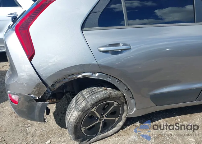 KNDCP3LE2R5149799: 44416618