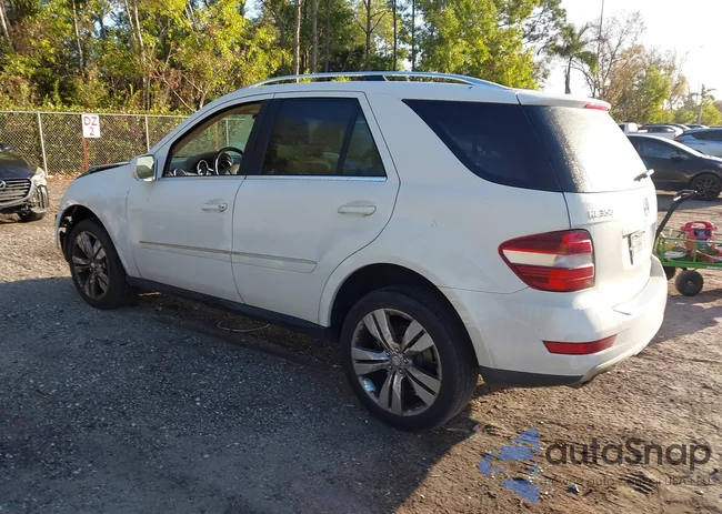 4JGBB5GB7AA581253: 44417841