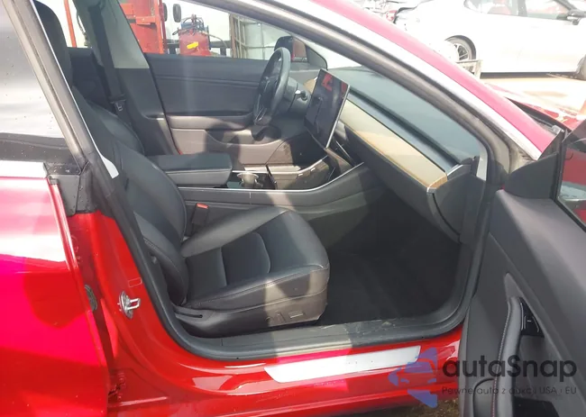 5YJ3E1EA3JF032840: 44417964