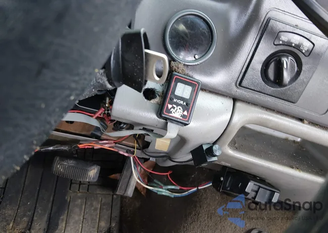 1FTNX21F8YEB70265: 44418036