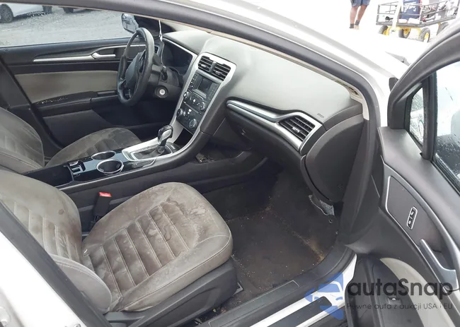 3FA6P0G76ER101324: 44418094