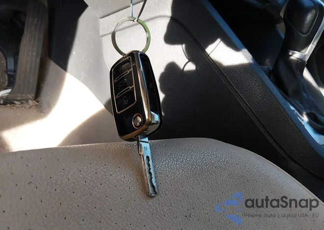 3VWDX7AJXCM022373: 44418235